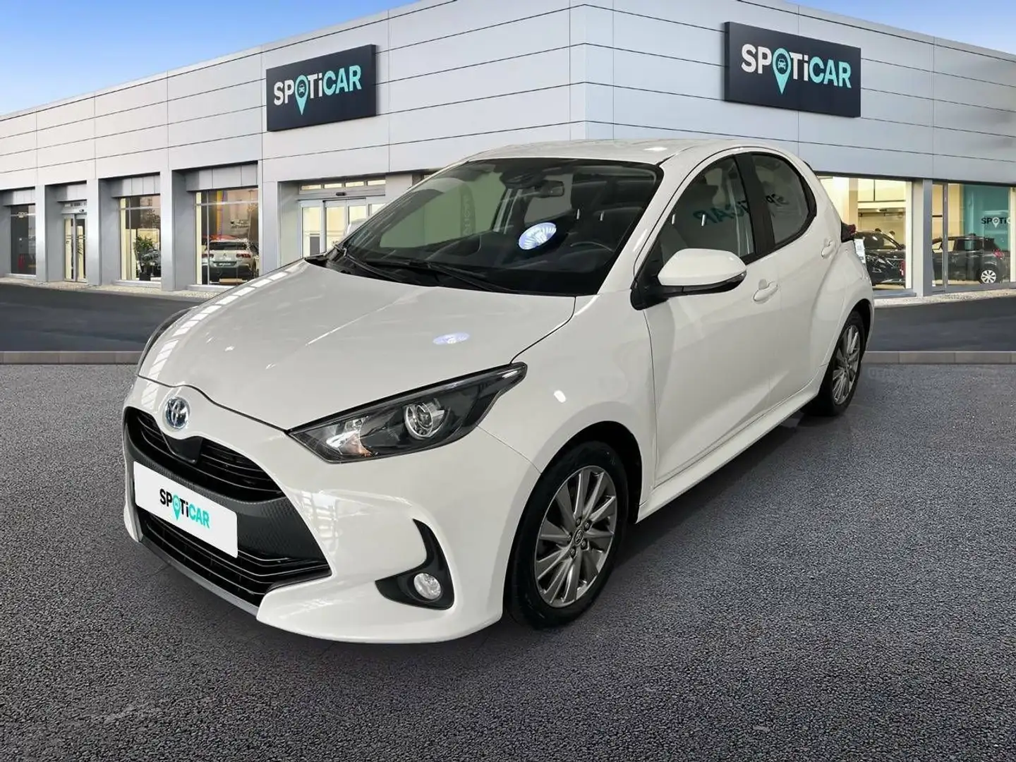 Toyota Yaris 1.5 120H Active Tech Blanc - 1