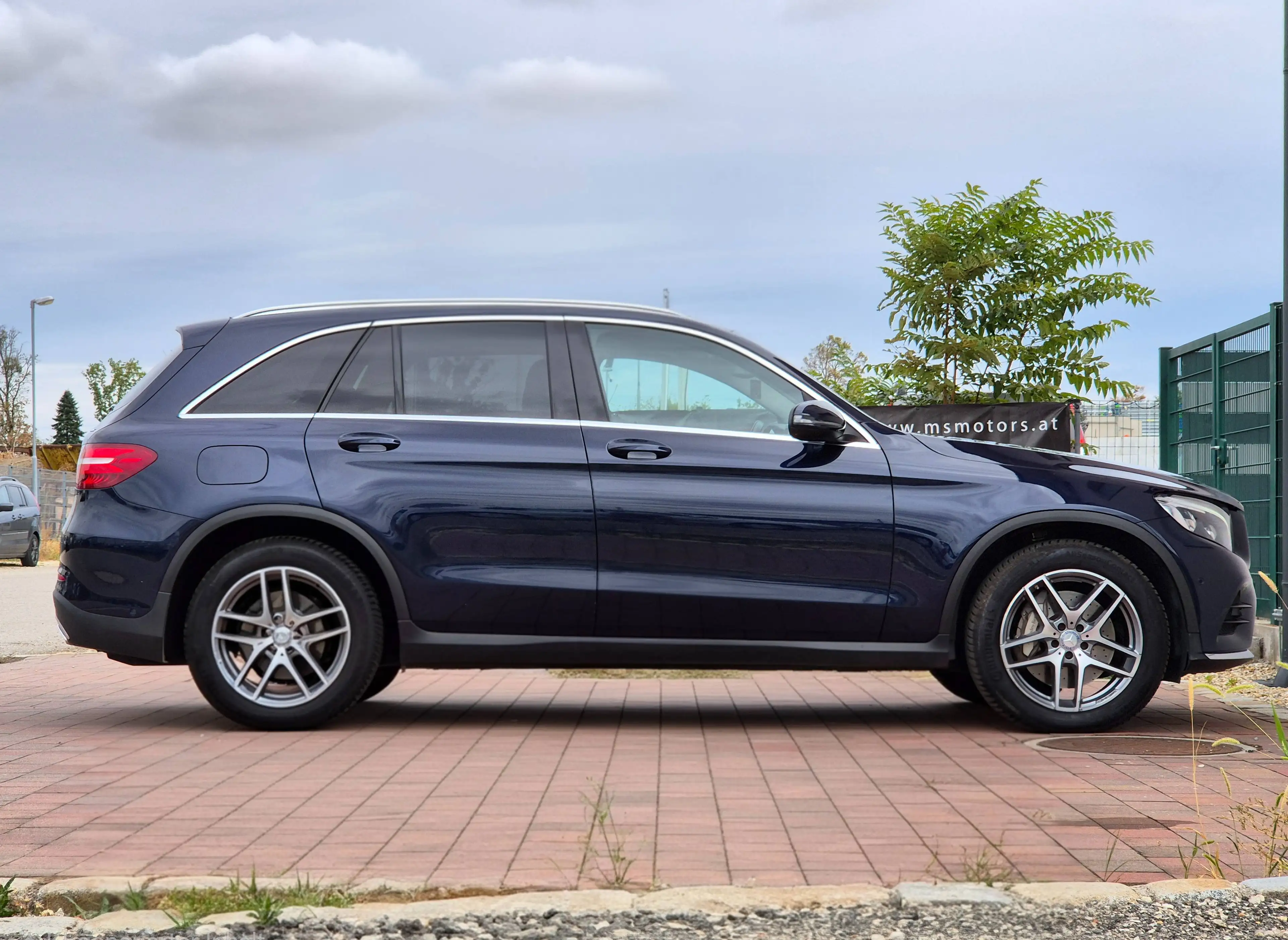 Mercedes-Benz GLC 220 GLC 220d 4MATIC Aut.*AMG-LINE*LUFT*RFK*PANO*KREDIT*GARANTI — photo 9