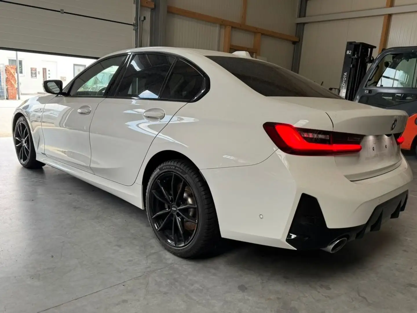 BMW 330 d xDrive, Lim.,  M Sportpaket Blanc - 2