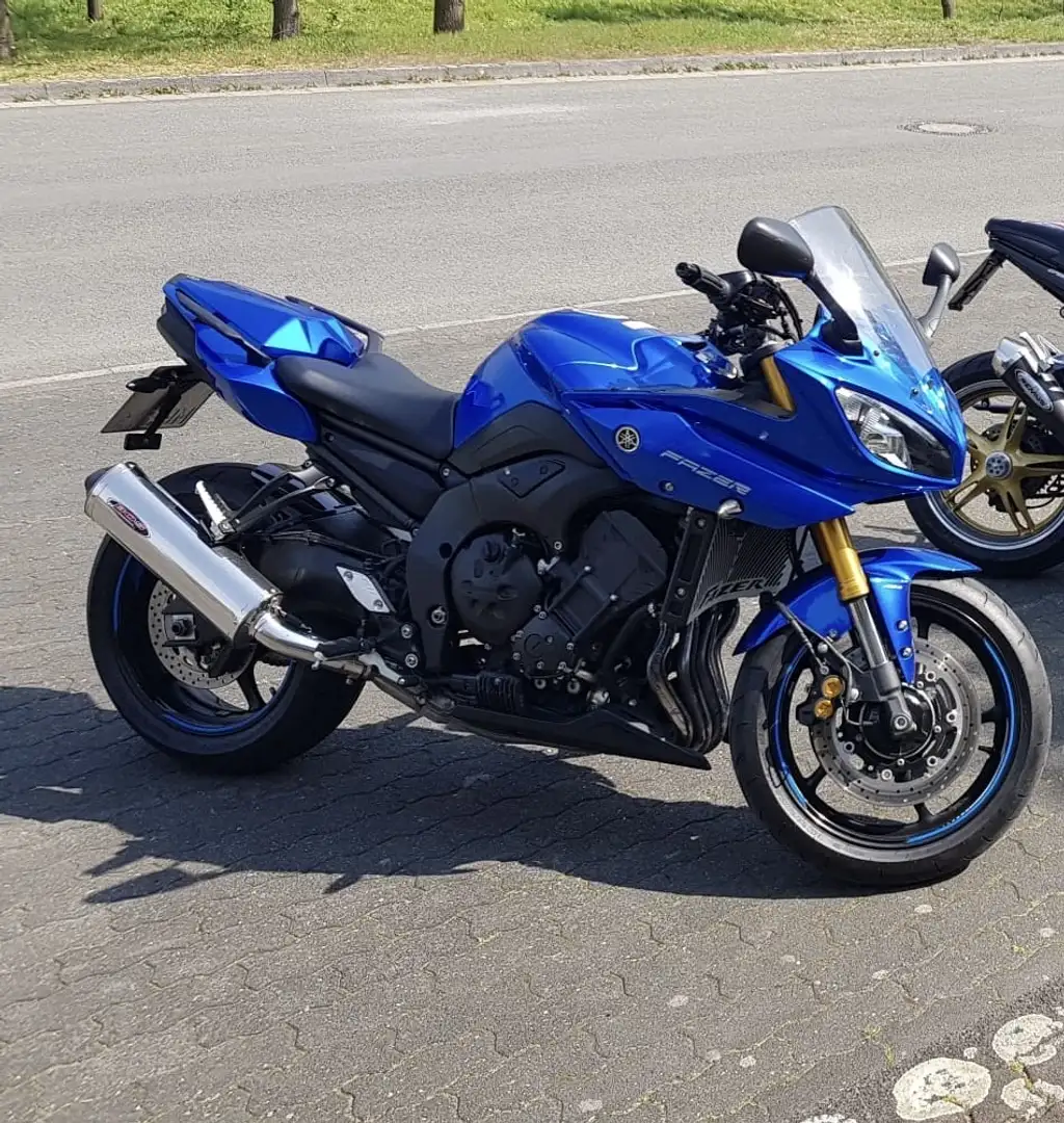 Yamaha FZ 8 Blau - 1