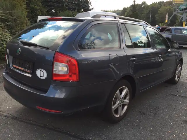 Skoda Octavia view 5