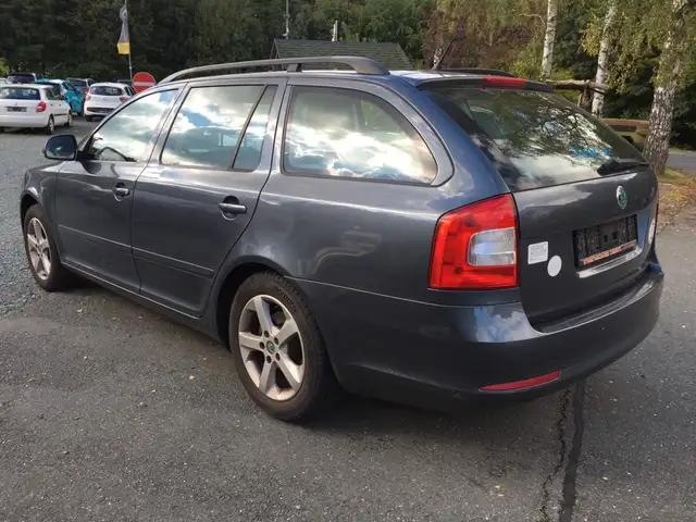 Skoda Octavia view 6