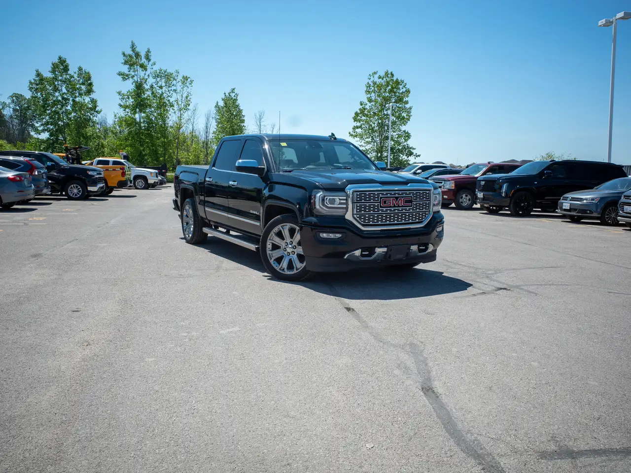 GMC Sierra 1500 снимка GMC Sierra 1500