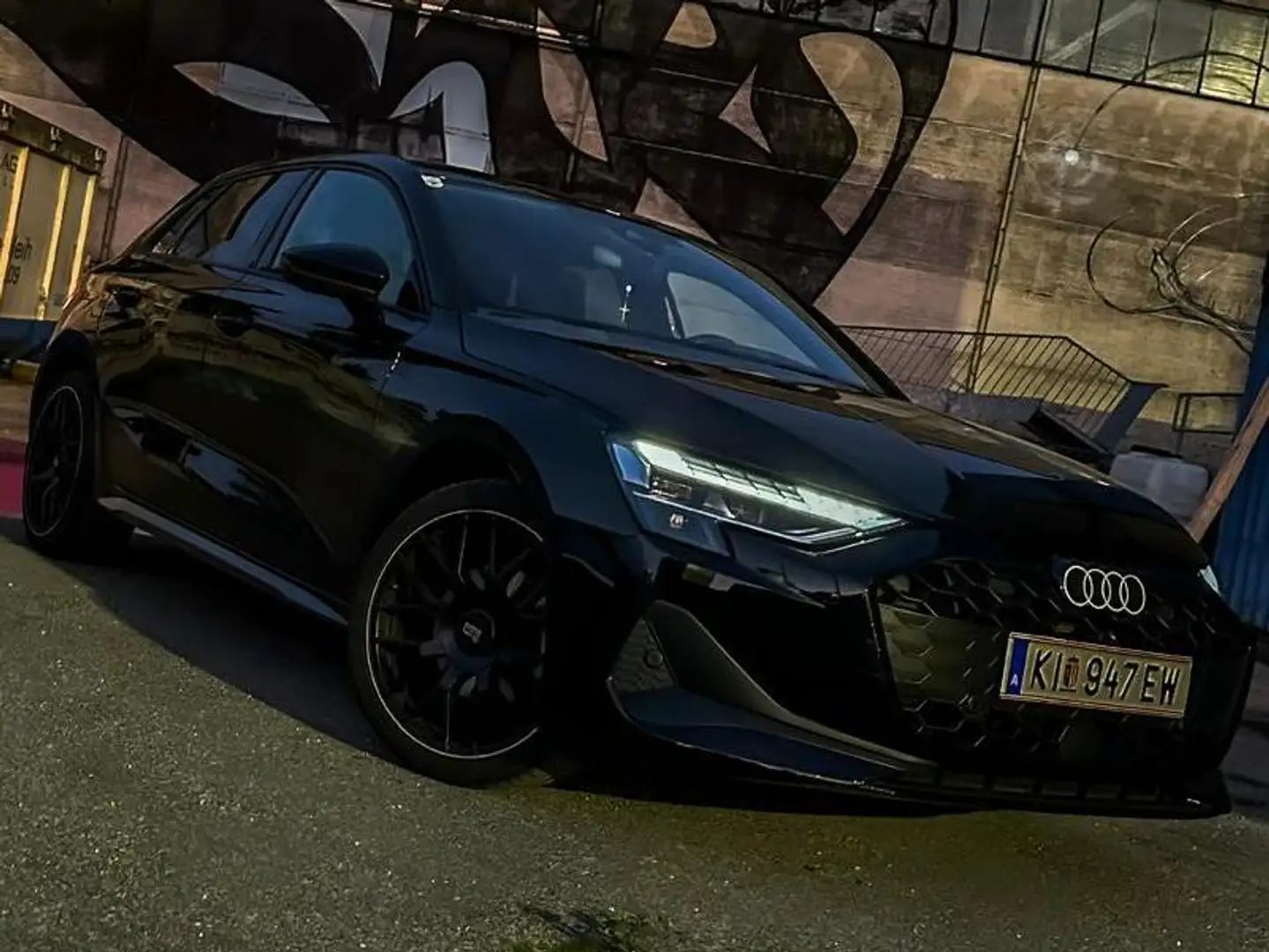 Audi A3 A3 SB 30 TFSI S-tronic Schwarz - 1
