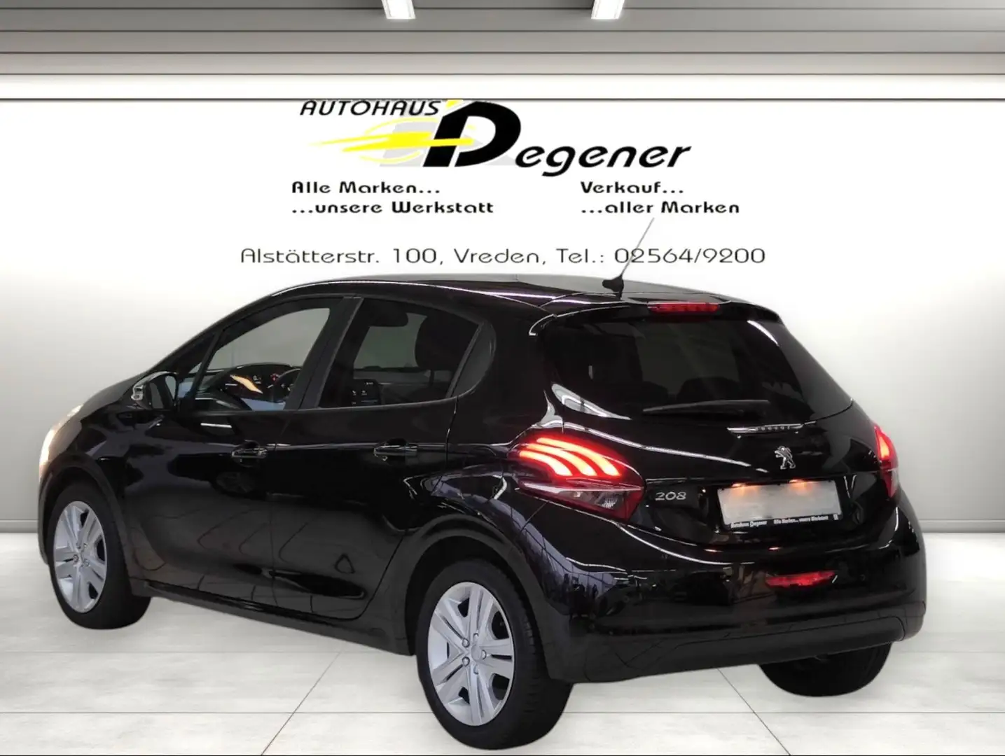 Peugeot 208 / Sitzheizung / Navi / Tempomat Noir - 2