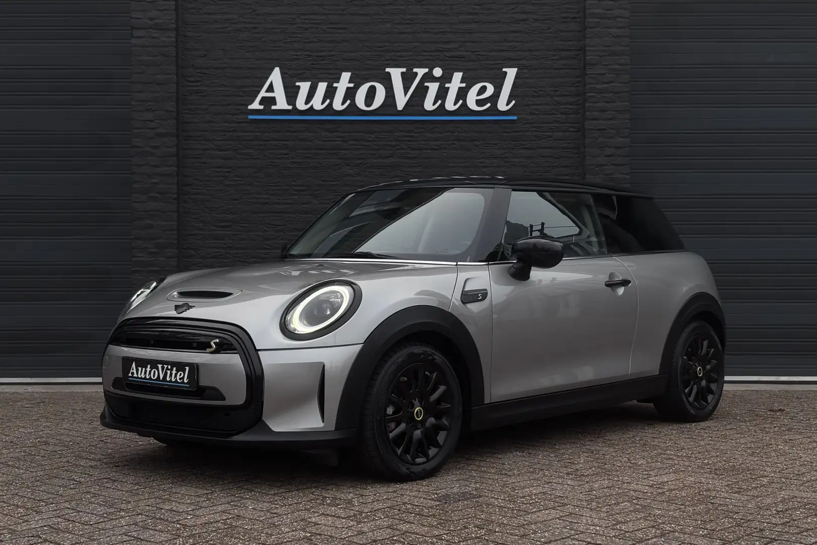 MINI Cooper SE 33 kWh | Camera | Comfort Access | Stoelverwarming Gris - 1