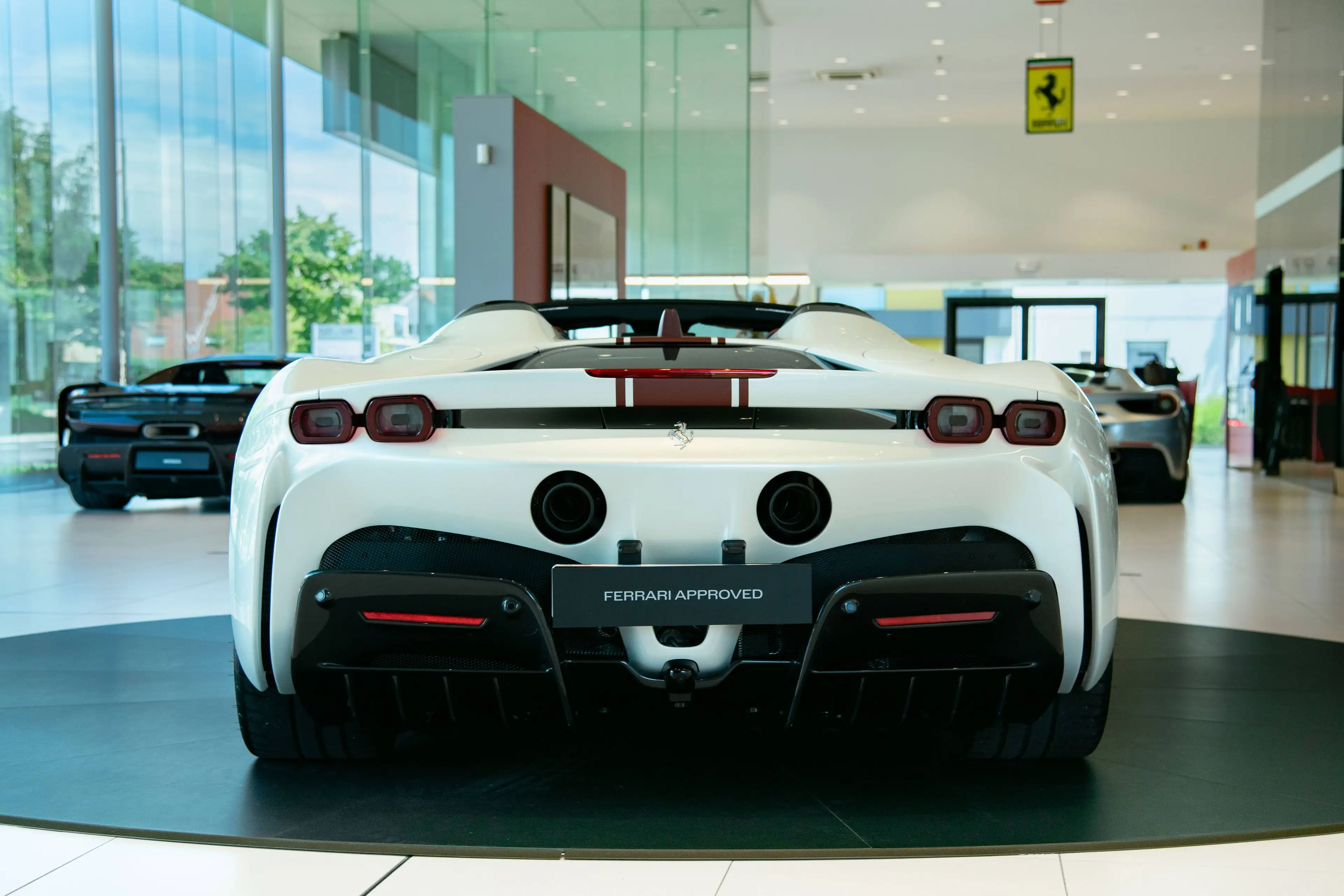 Ferrari SF90 Spider SF90 Spider PHEV 4.0 Turbo V8 F1 — photo 5