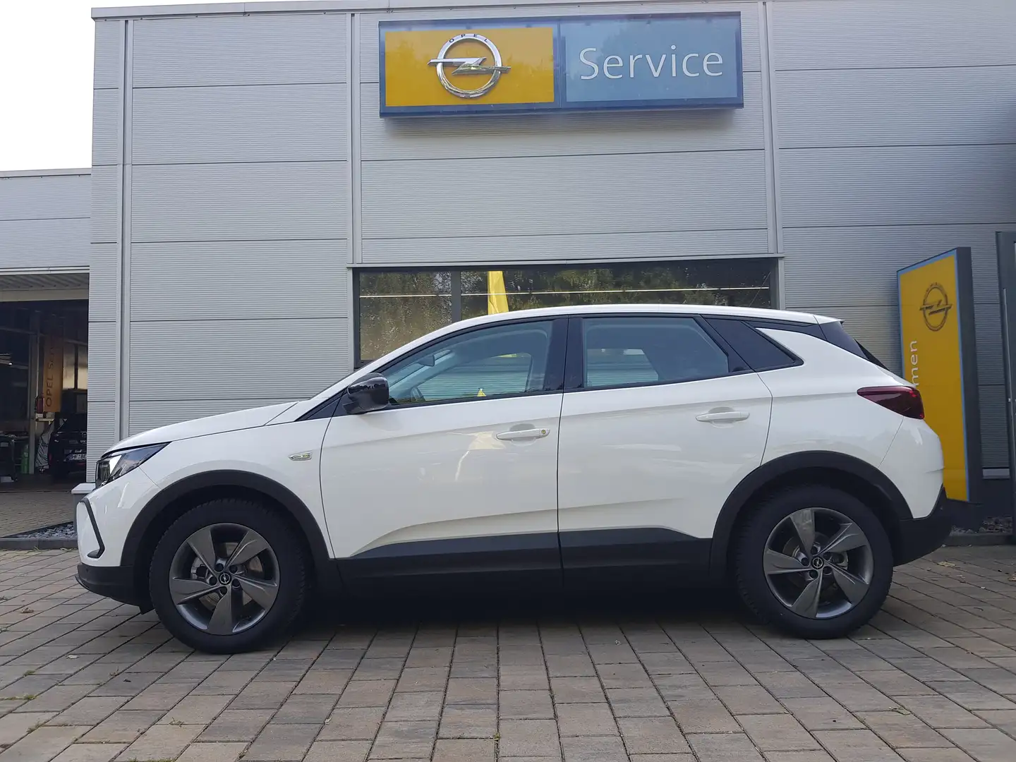 Opel Grandland Business Edition, Navi, Rückfahrkamera Weiß - 2
