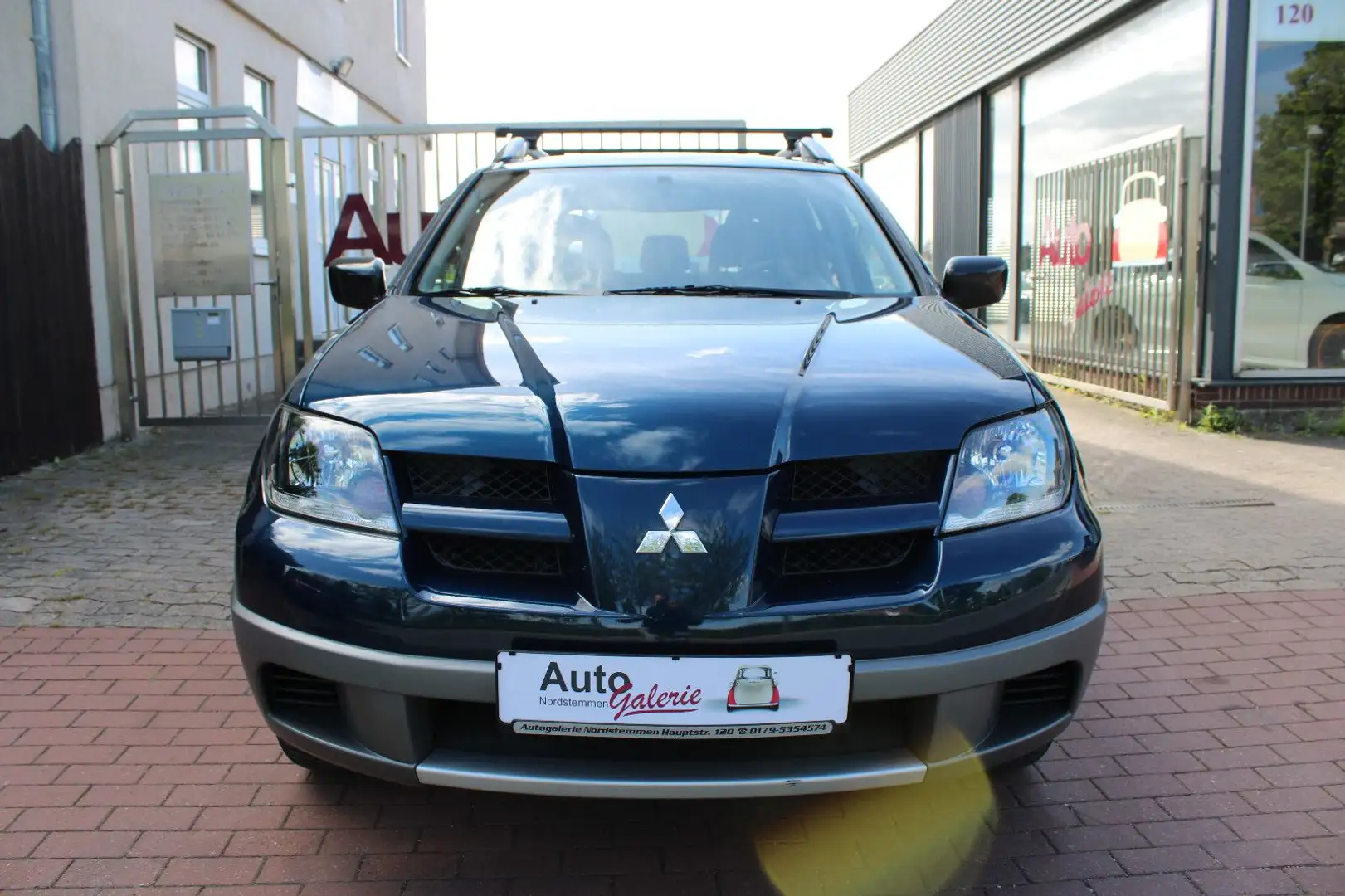 Mitsubishi Outlander 2.0 Comfort|Klimaanlage|USB|TÜV NEU plava - 2