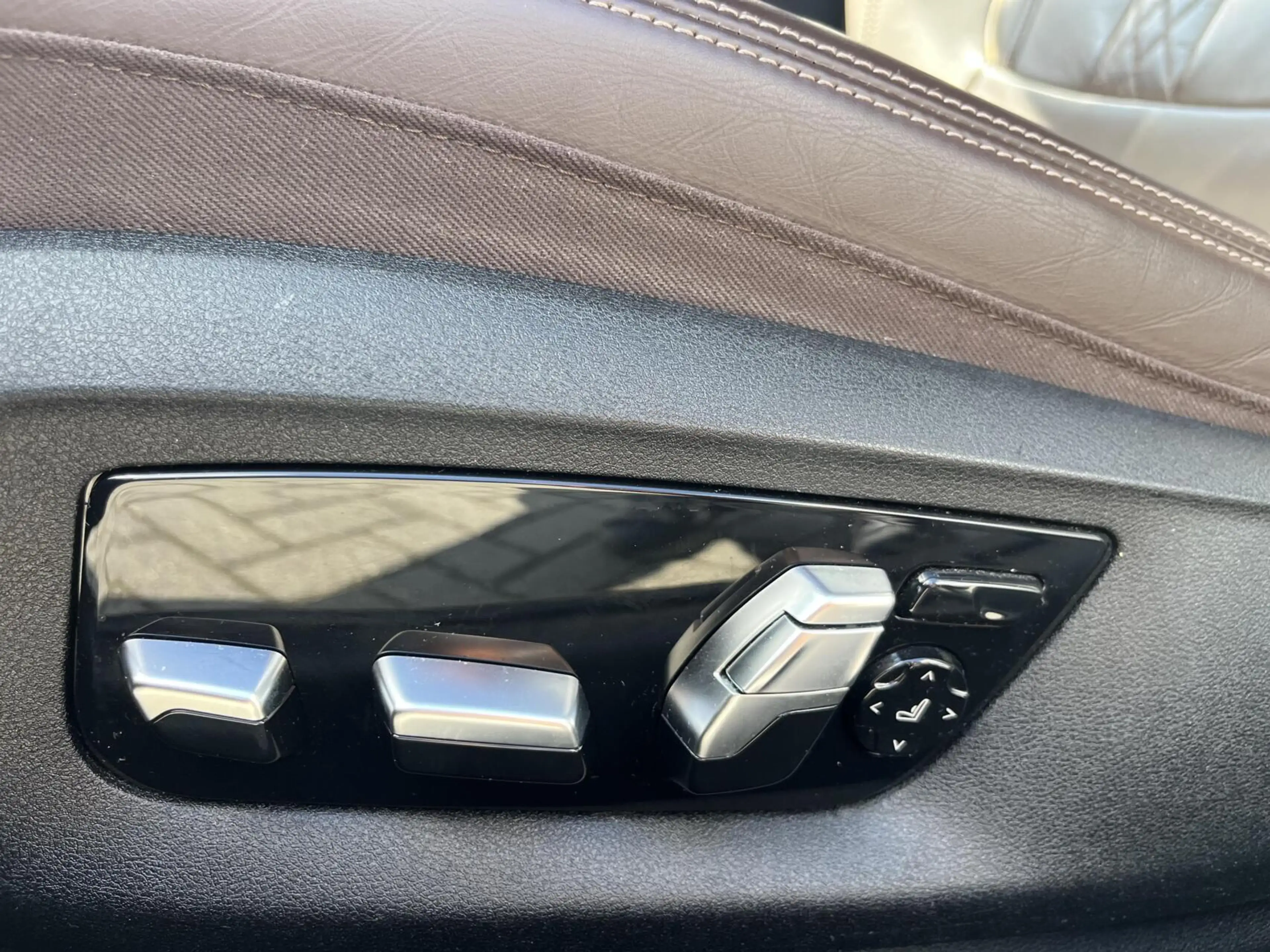 BMW 520 5-serie 520i M-SPORT NL AUTO NAPPA+MEMORY+19INCH N — photo 17