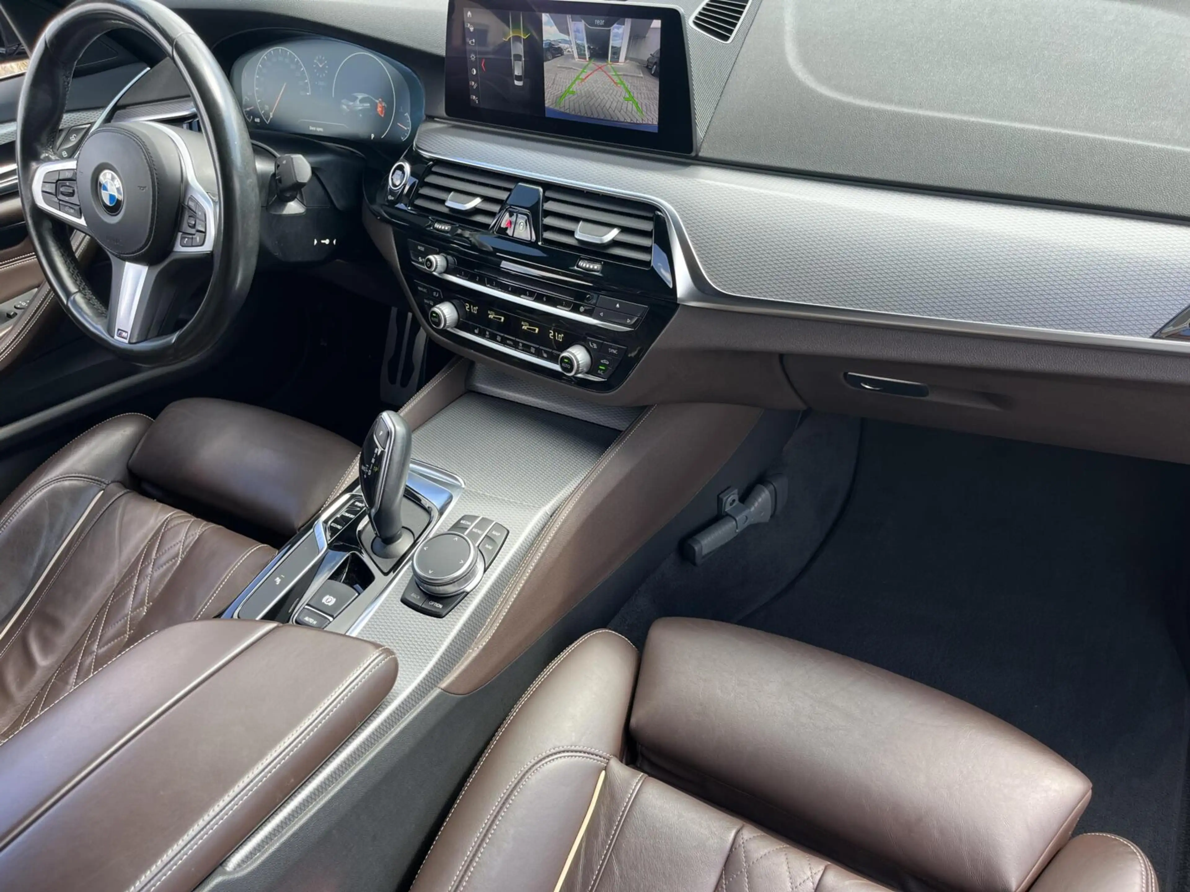 BMW 520 5-serie 520i M-SPORT NL AUTO NAPPA+MEMORY+19INCH N — photo 2
