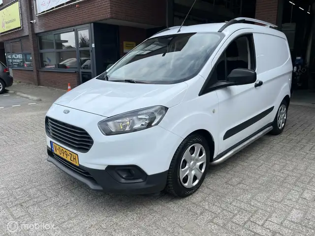 Ford Transit Courier 1.5 TDCI 6-BAK*AIRCO*TREKHAAK*