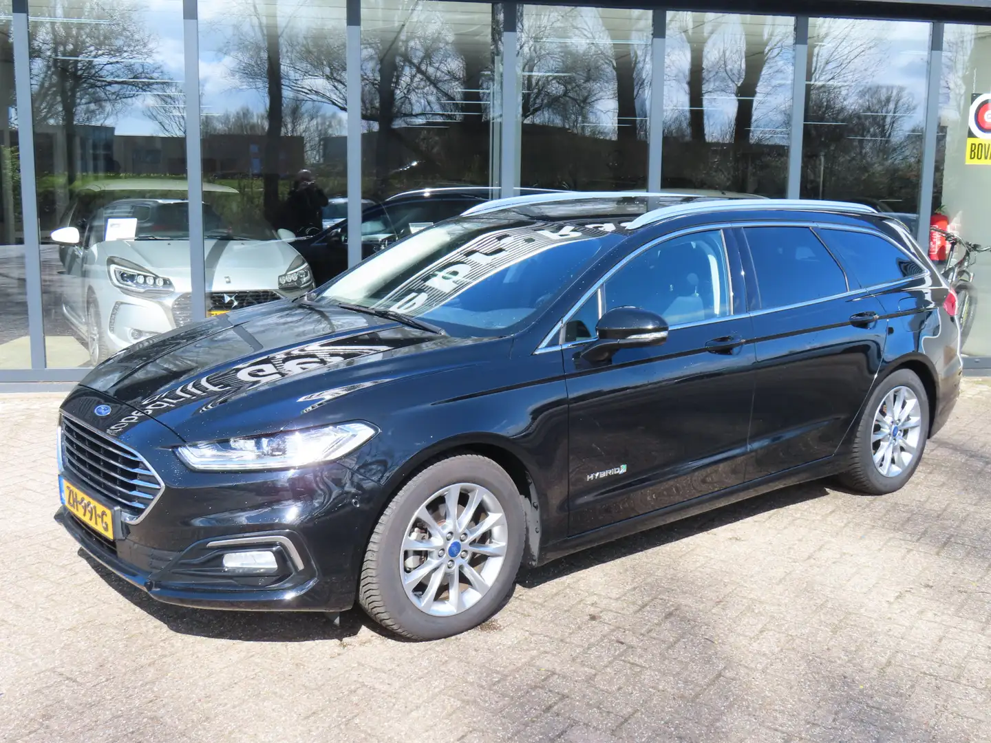 Ford Mondeo Wagon 2.0 IVCT HEV Titanium*LED*Navi*Camera*EXPORT Zwart - 2