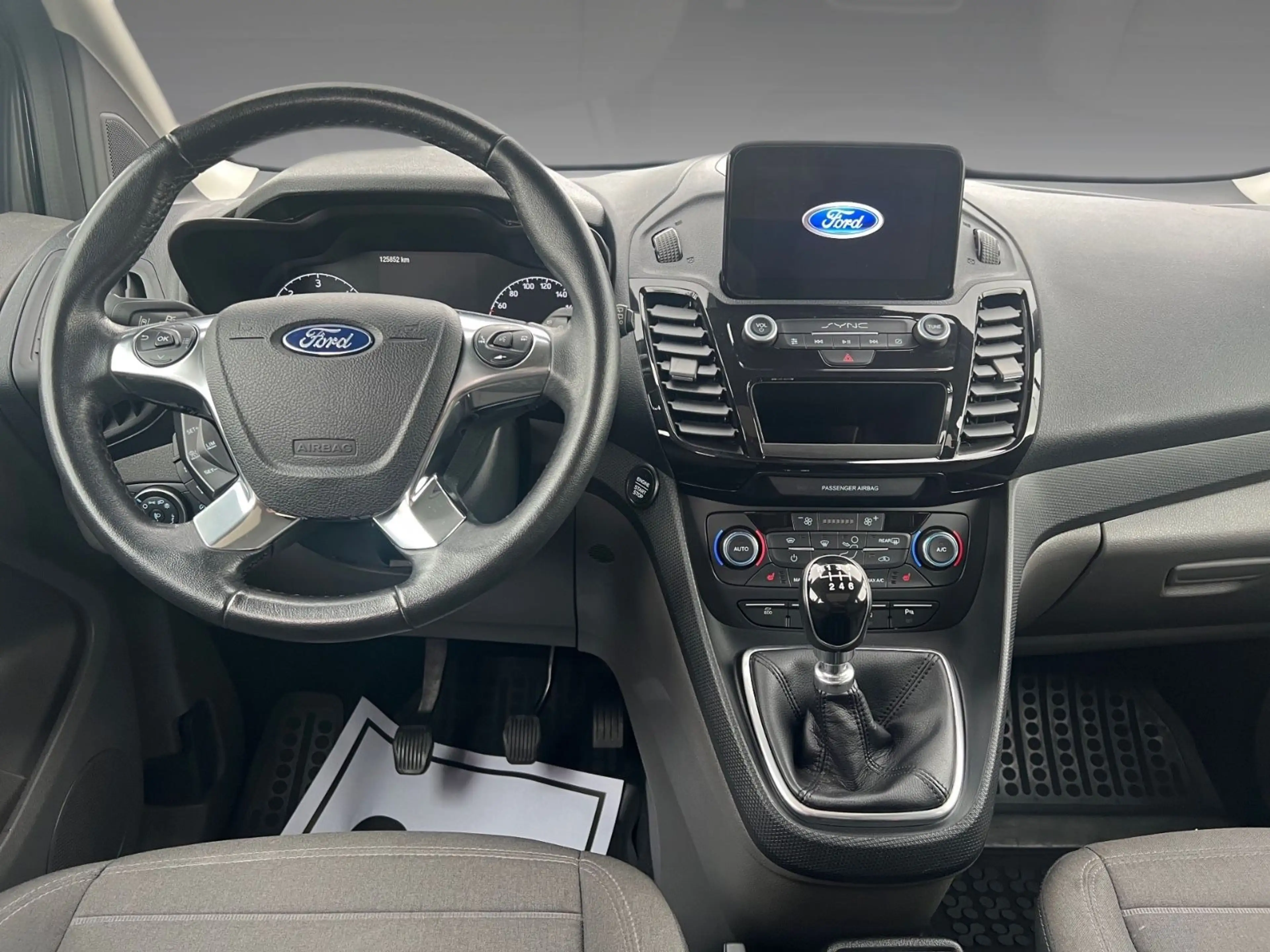 Ford Grand Tourneo Connect Titanium Pano 7-Sitzer — photo 12