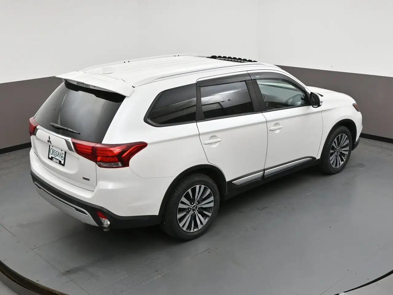 Mitsubishi Outlander снимка Mitsubishi Outlander