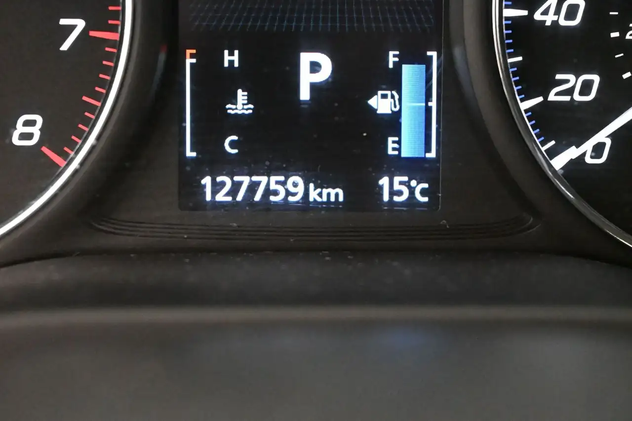 Mitsubishi Outlander снимка Mitsubishi Outlander