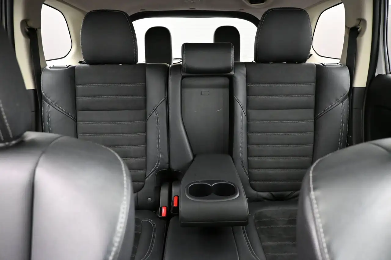 Mitsubishi Outlander снимка Mitsubishi Outlander