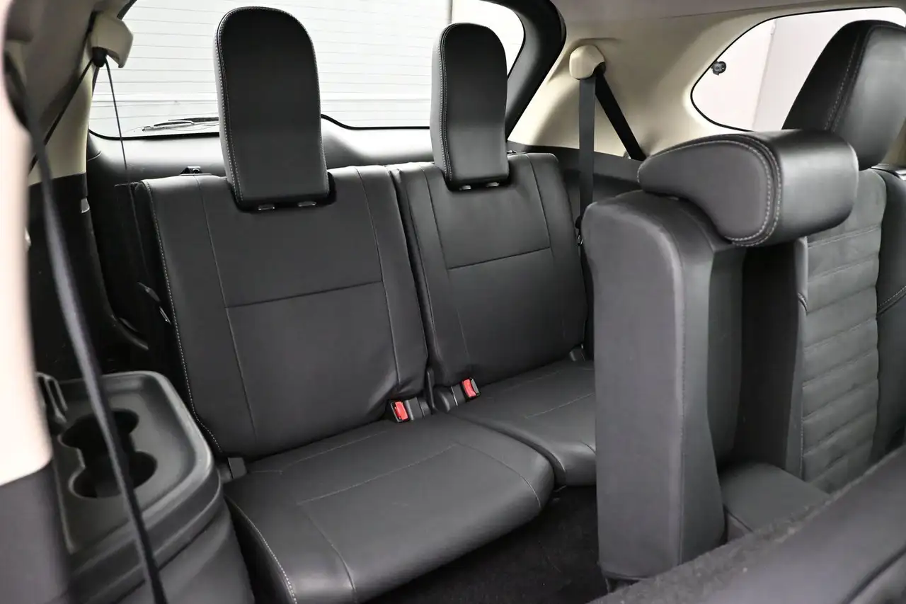 Mitsubishi Outlander снимка Mitsubishi Outlander