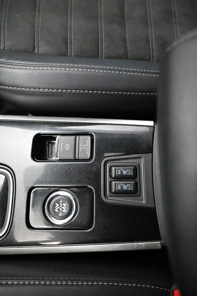 Mitsubishi Outlander снимка Mitsubishi Outlander