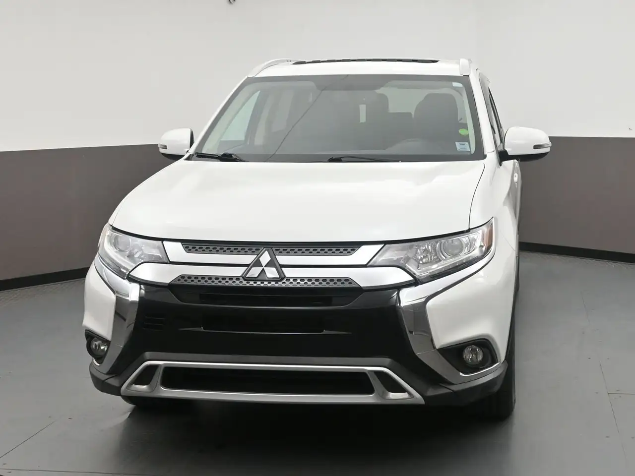 Mitsubishi Outlander снимка Mitsubishi Outlander