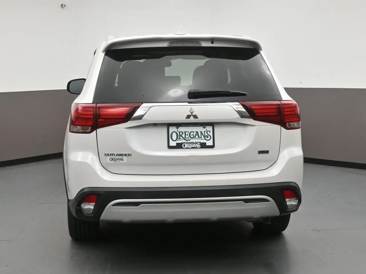 Mitsubishi Outlander снимка Mitsubishi Outlander