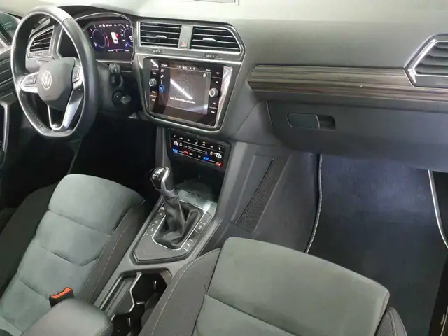 Volkswagen Tiguan view 15