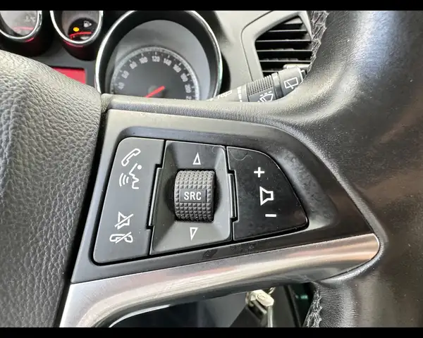 Opel Insignia view 12