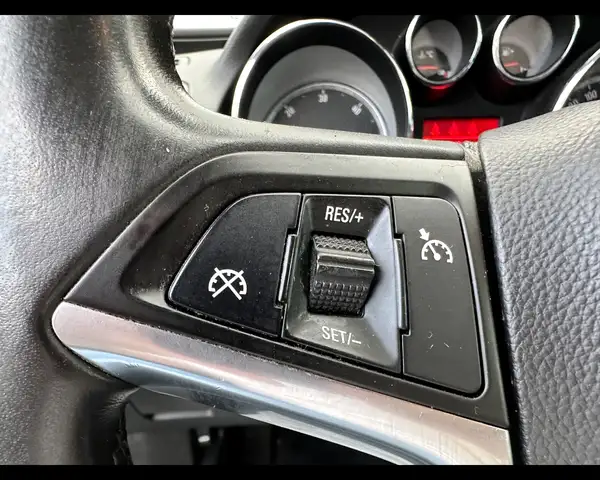 Opel Insignia view 13
