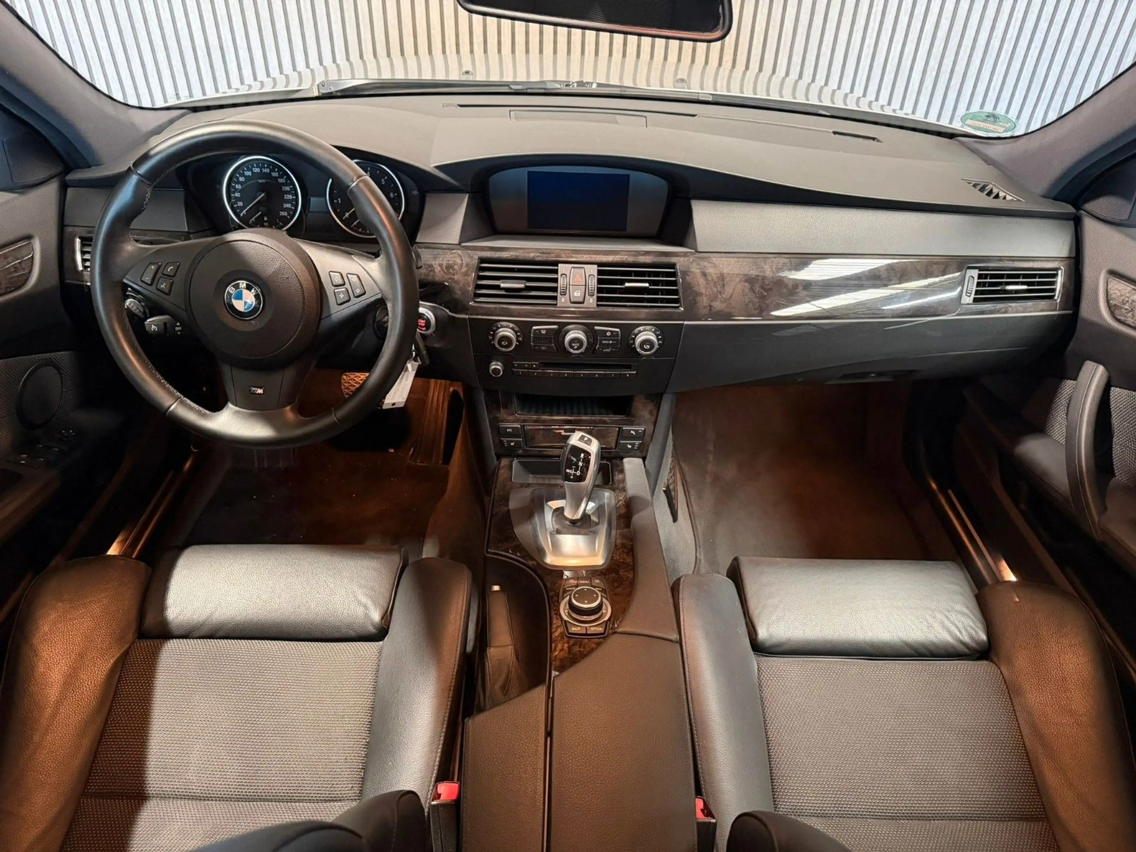 BMW 525 i Touring Edition Lifestyle — photo 5