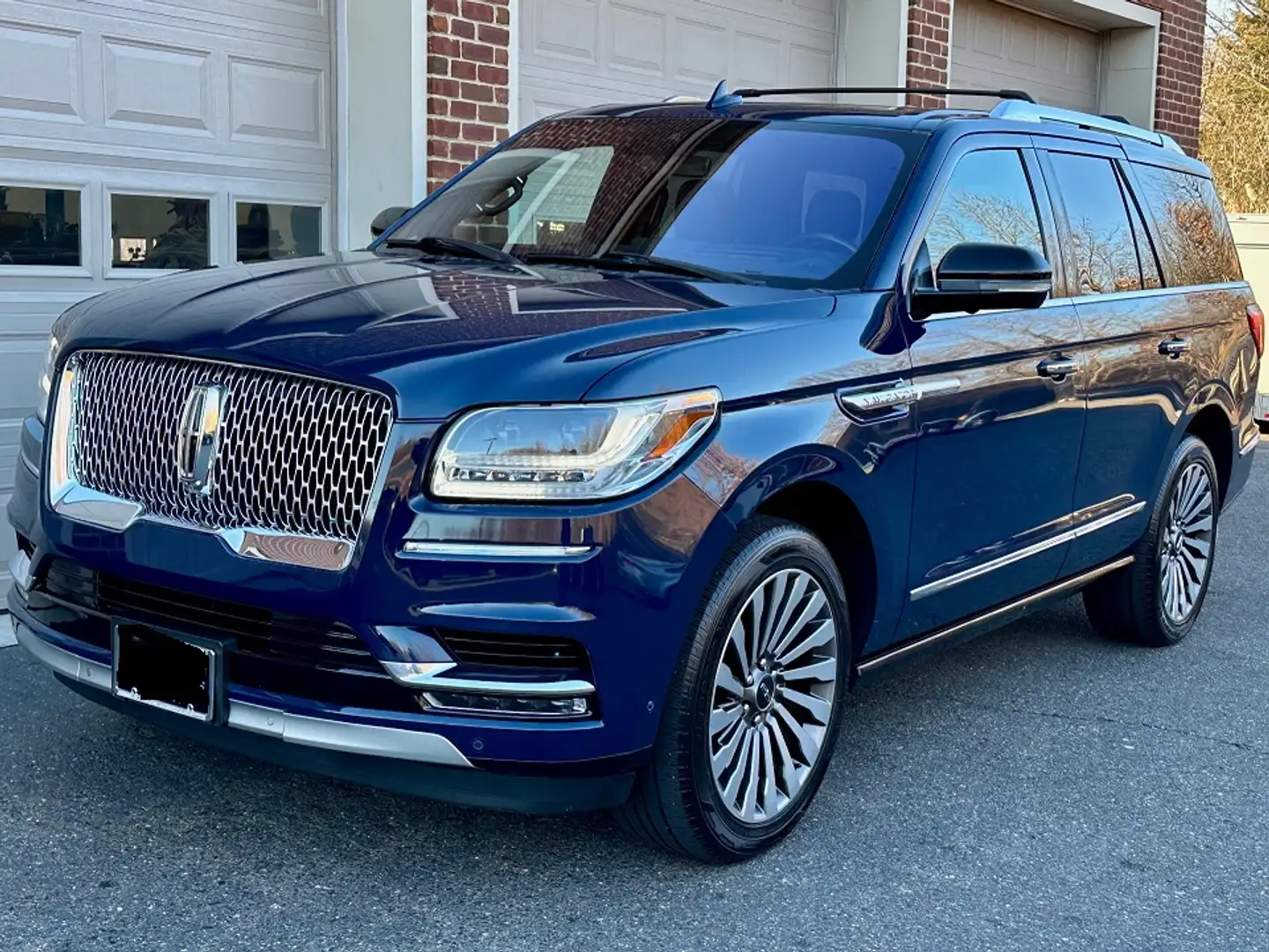 Lincoln Navigator Reserve - 2