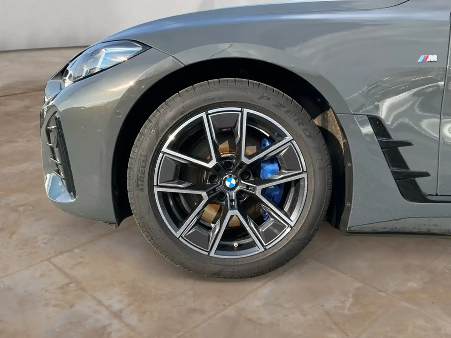 BMW i4 xDrive40 M Sport + GARANTIE-bis-02.2030 Grau - 2