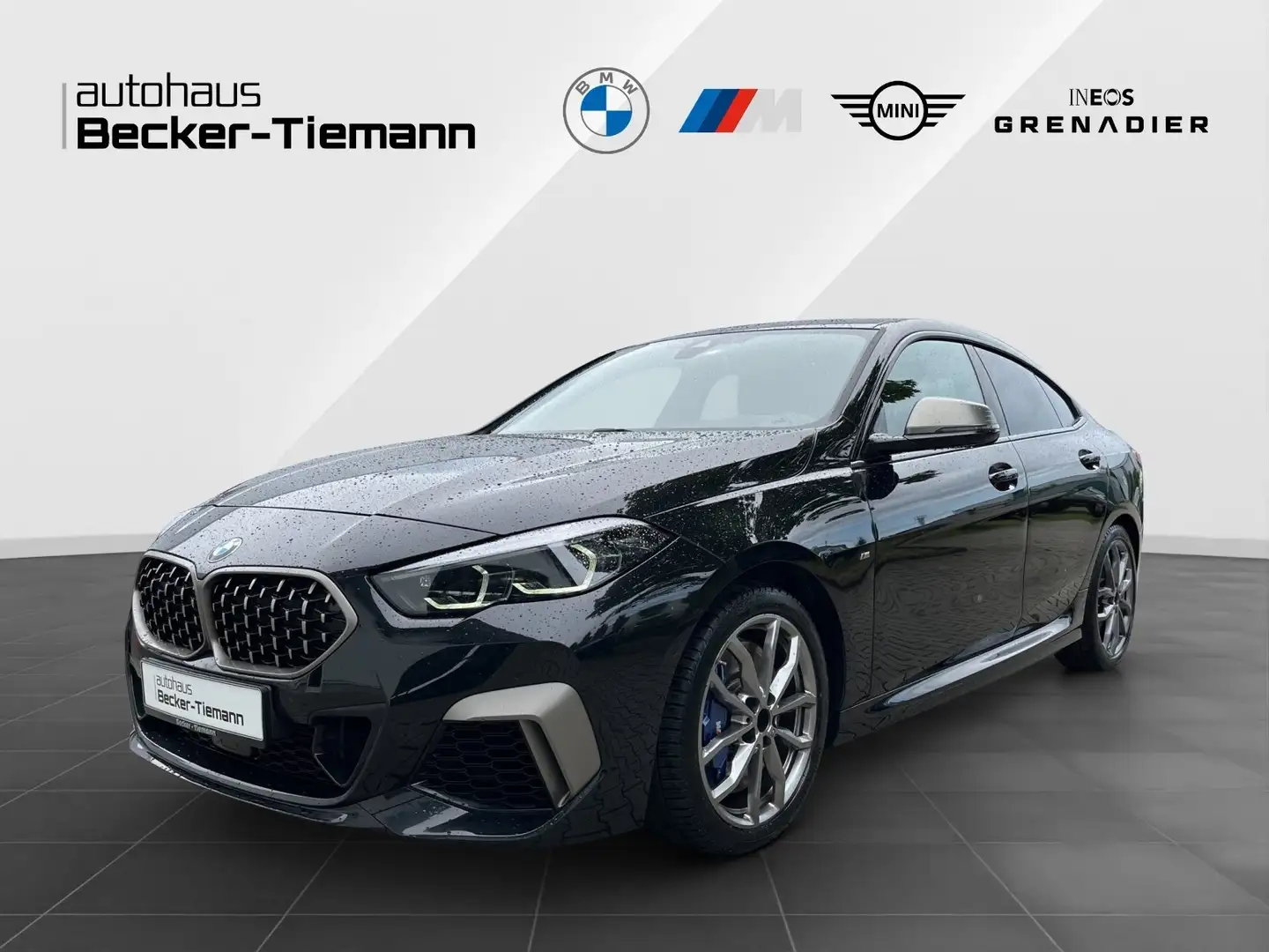 BMW M2 35i xDrive Gran Coupé HUD Pano DrivAss ACC ParkAss Black - 1