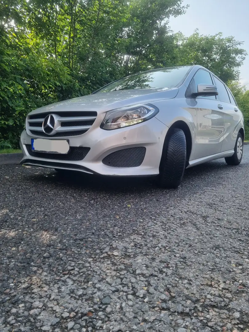 Mercedes-Benz B 180 Urban - 1