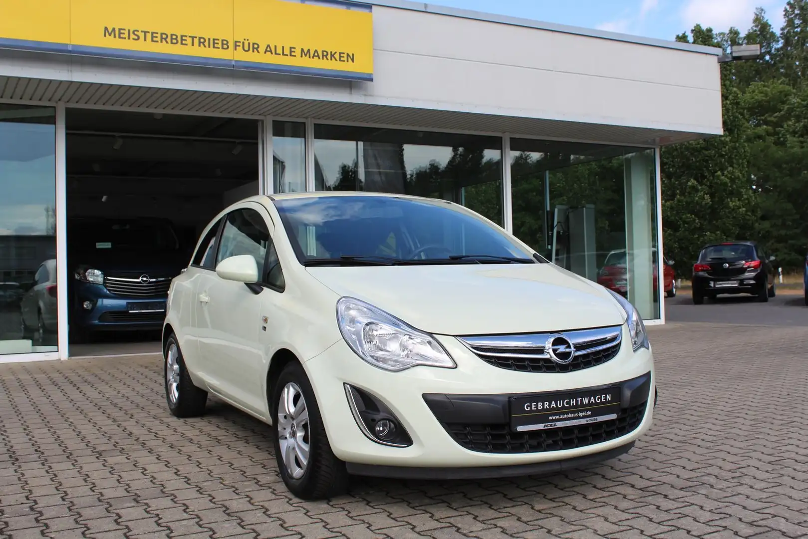 Opel Corsa Corsa 1.4 "150 Jahre Opel" Beige - 1