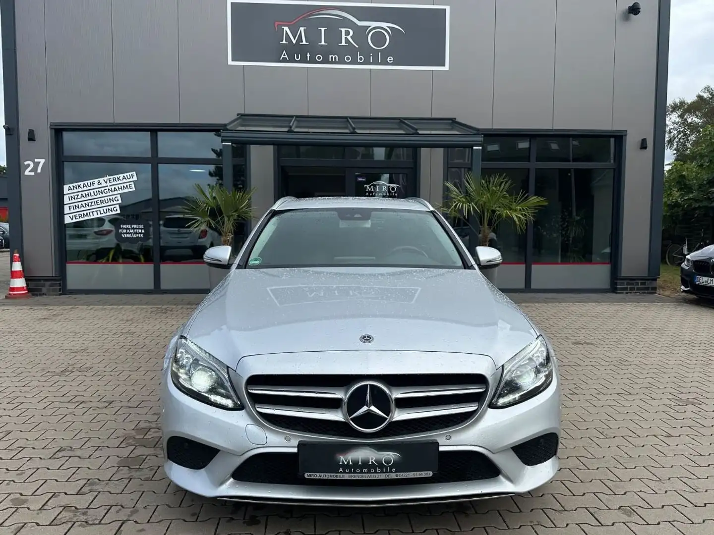 Mercedes-Benz C 300 T-Modell 4MATIC T Silber - 2