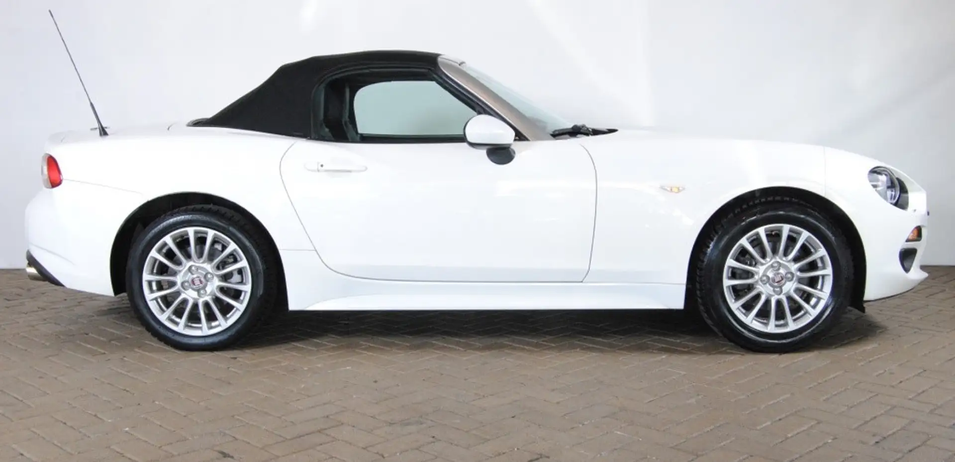 Fiat 124 Spider 1.4 M-Air T Ann. Wit - 2