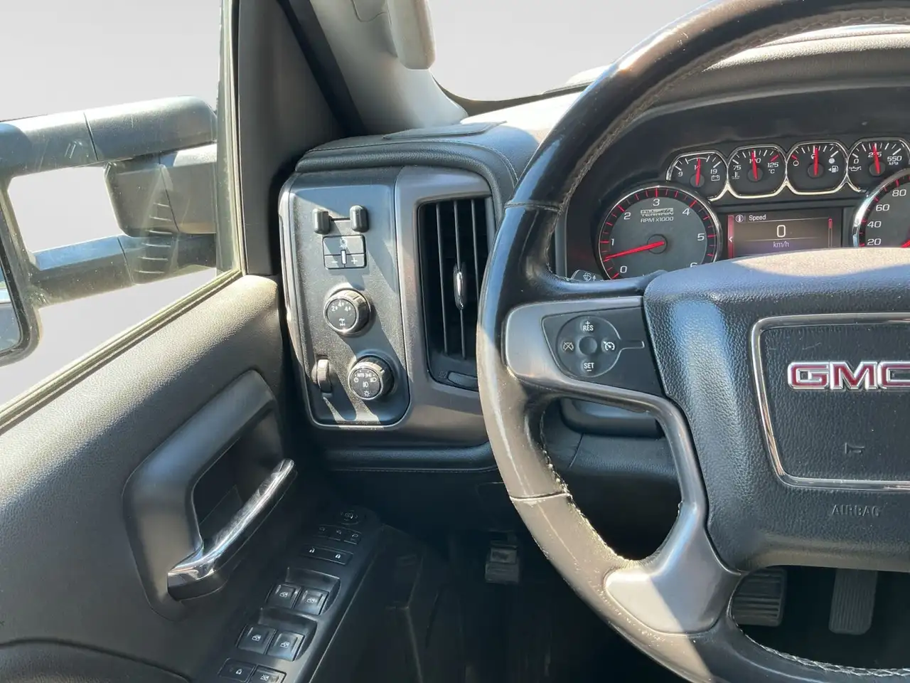 GMC Sierra 3500HD fotografie GMC Sierra 3500HD