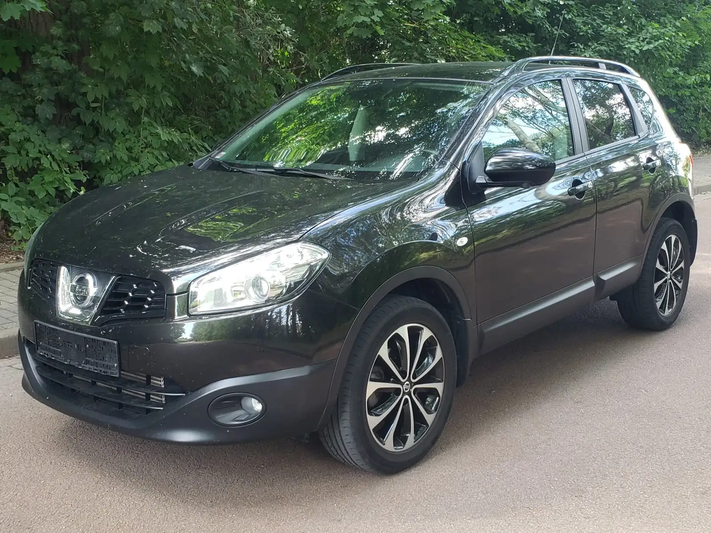 Nissan Qashqai Qashqai Diesel 1.6 dCi DPF Start/Stop 360grad Schwarz - 2