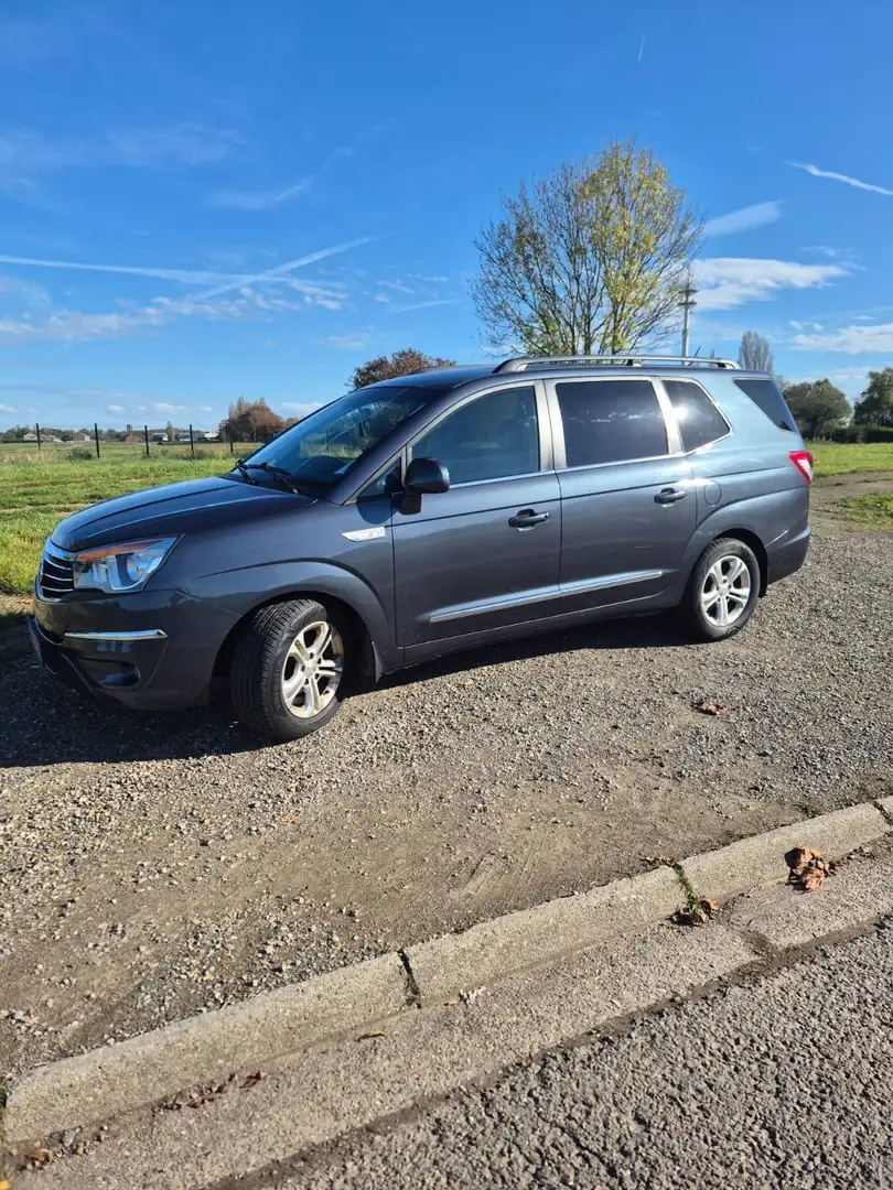 SsangYong Rodius 2.2 SV220e-XDi 2WD Sapphire - 1