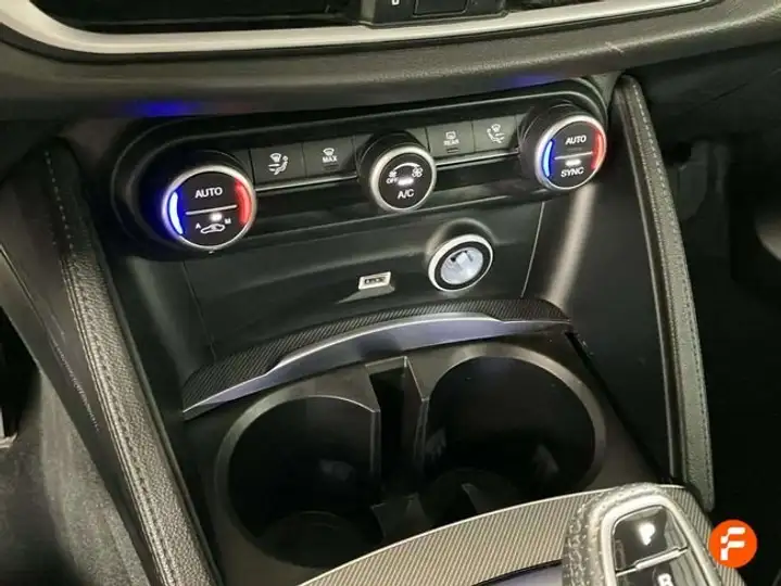 Alfa Romeo Stelvio 2.2 DIESEL SPRINT RWD 2022, foto 23