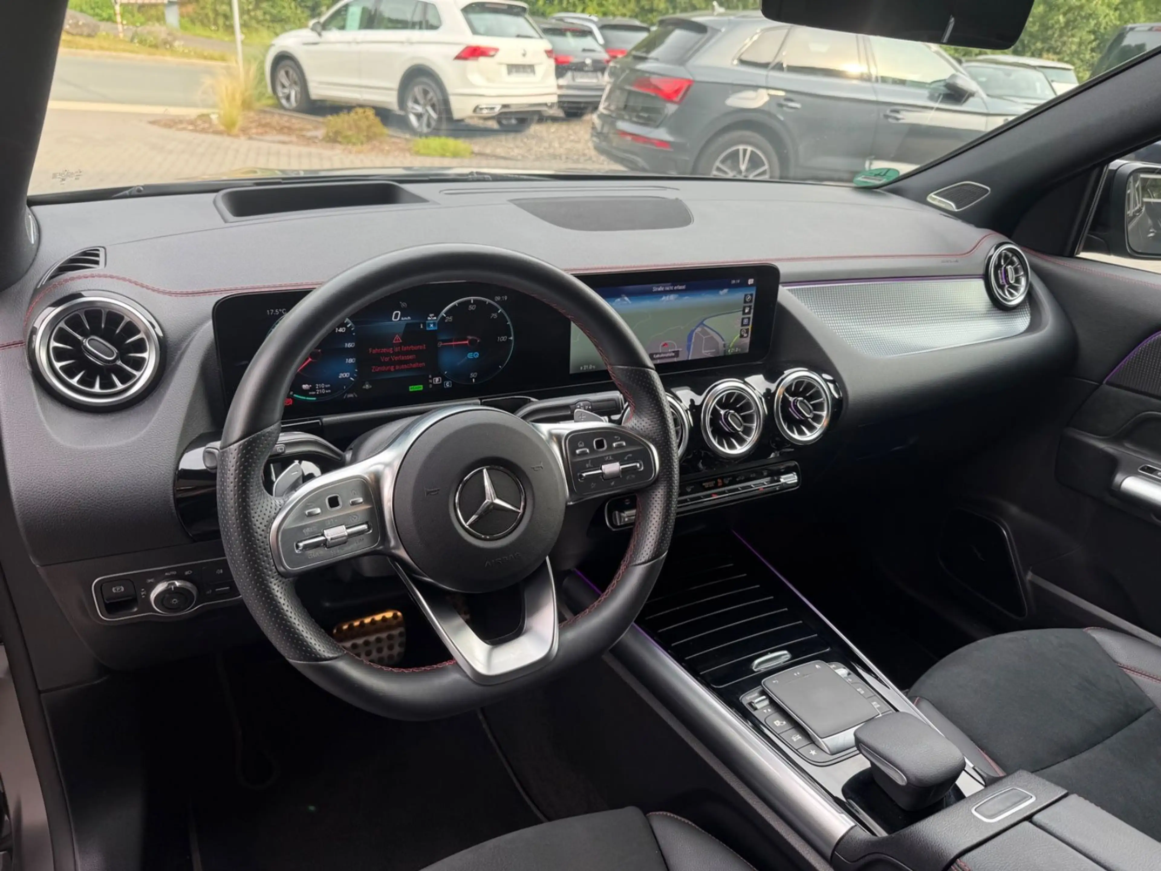 Mercedes-Benz EQA 300 4Matic AMG Line * Night Paket *App *AHK — photo 10