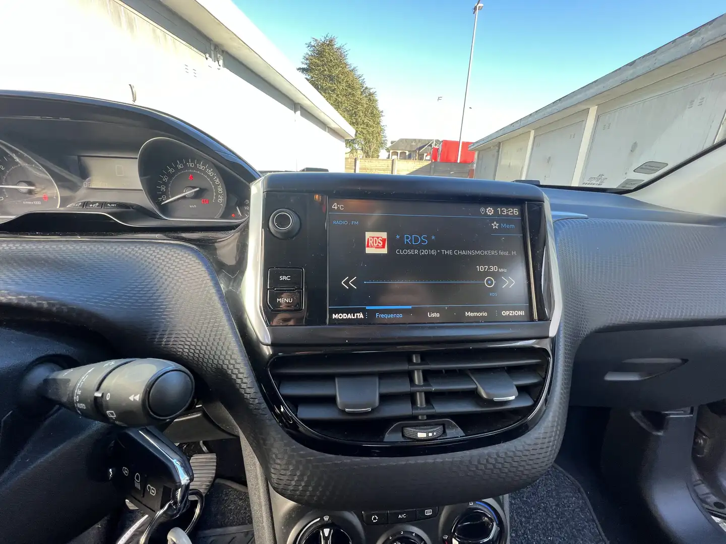 Peugeot 208 5p 1.2 puretech Signature s&s 82cv - 2