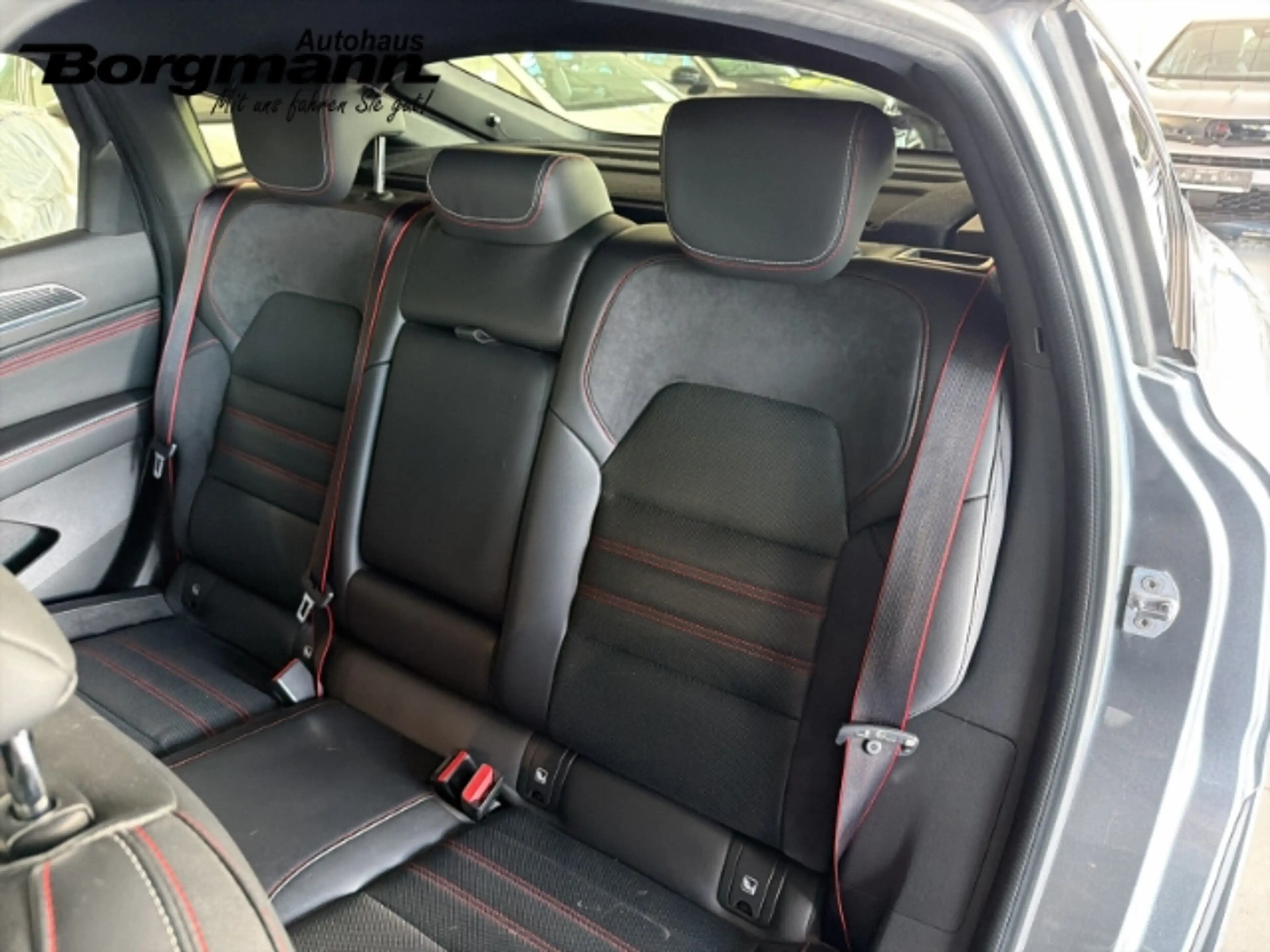 Renault Arkana 1.3 R.S. Line BOSE - Apple Carplay - Rückfahrkamer — photo 8
