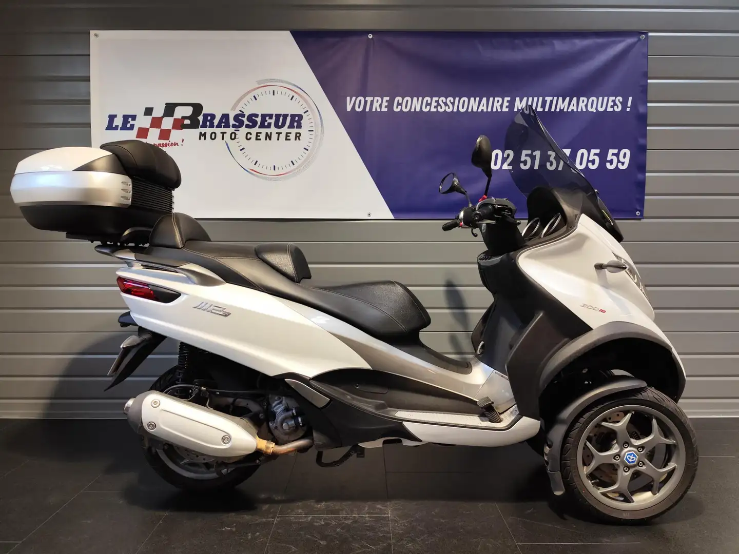 Piaggio MP3 300 - 1