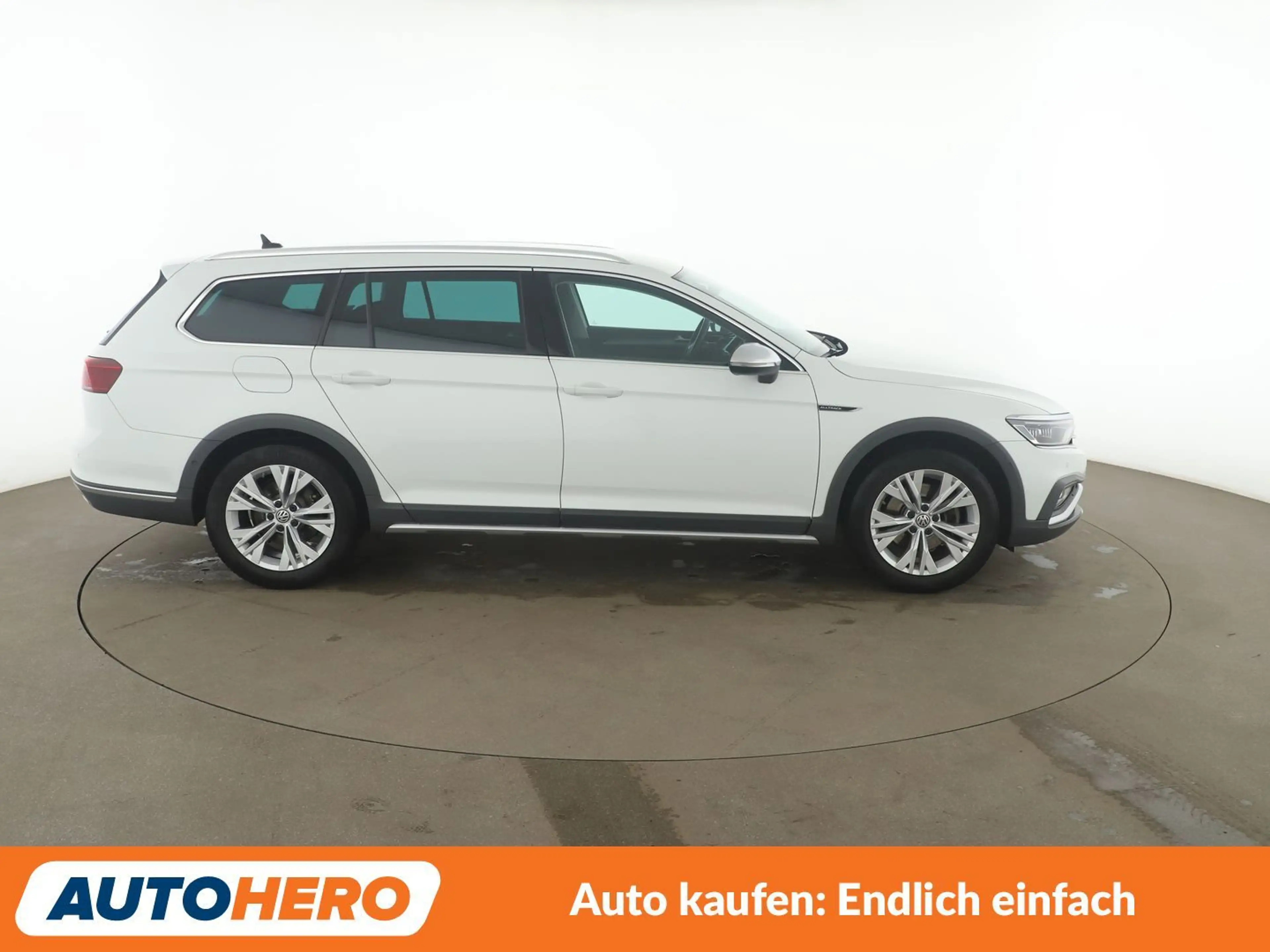 Volkswagen Passat Alltrack 2.0 TDI 4Motion Aut.*NAVI*HUD* — photo 7