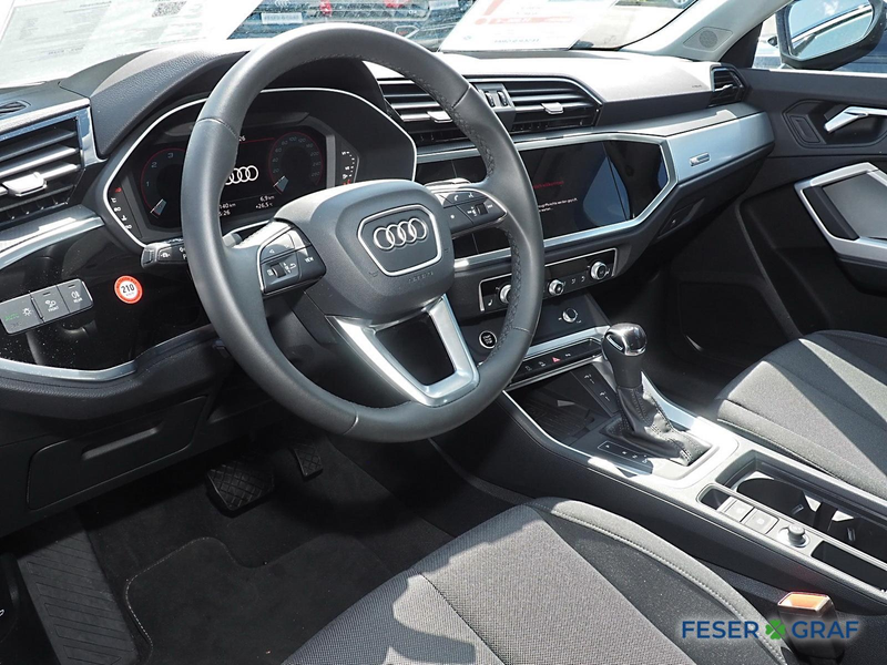 Audi Q3 35 TDI advanced ACC AHK LED Navi RüKa Sitzh. — photo 7
