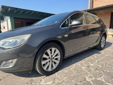 1.7 CDTI 110CV Sports Tourer Cosmo neopatentati
