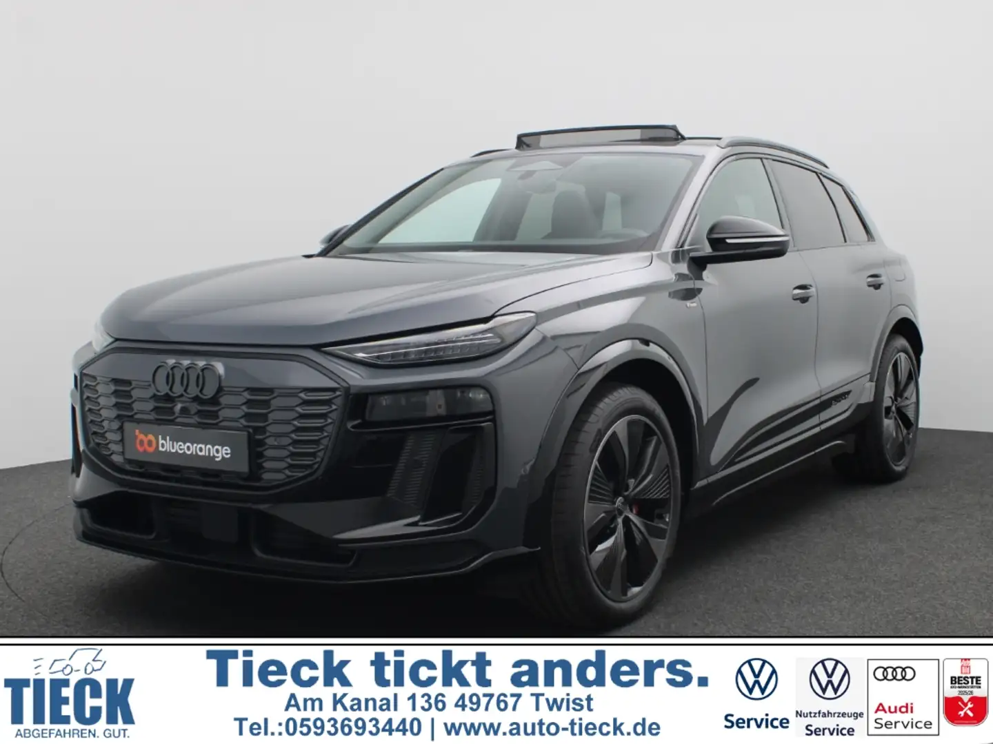 AUDI Q6