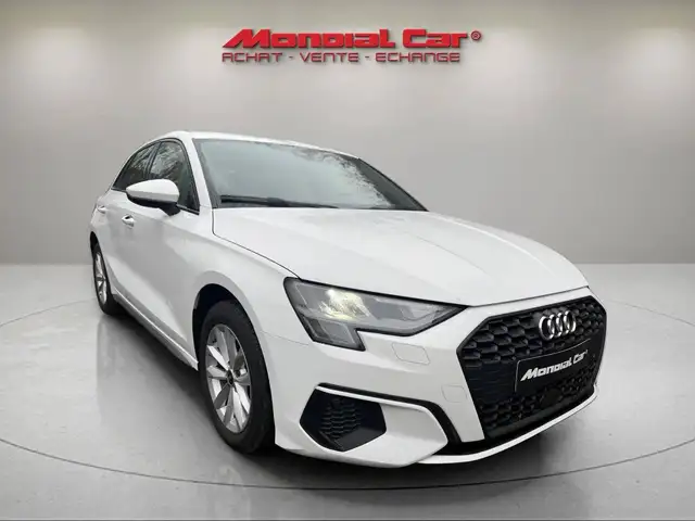 Audi A3 view 4