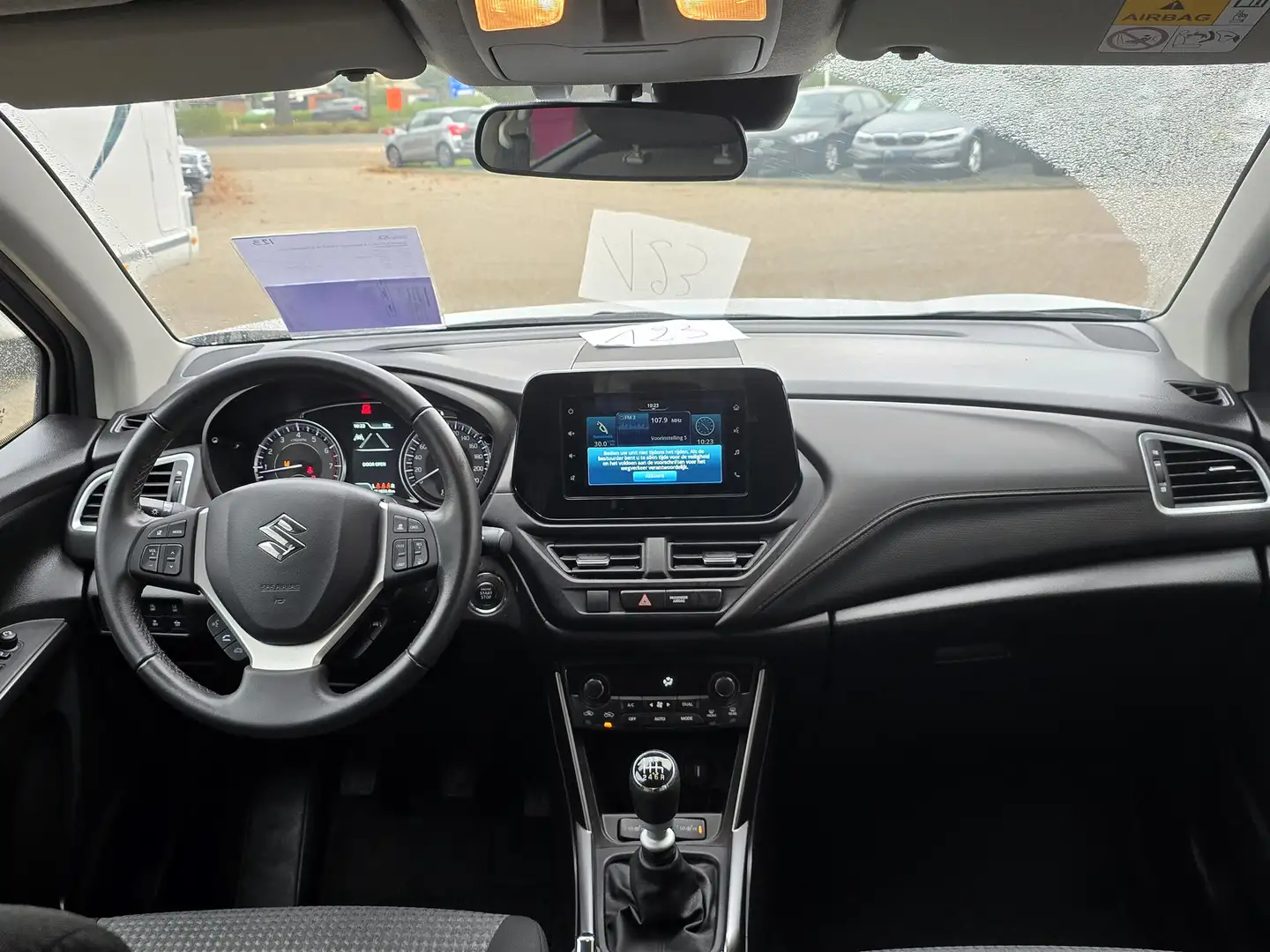 Suzuki S-Cross 1.4 Boosterjet Hybrid GLX Carplay/Lane Keep/Cam... Zilver - 2